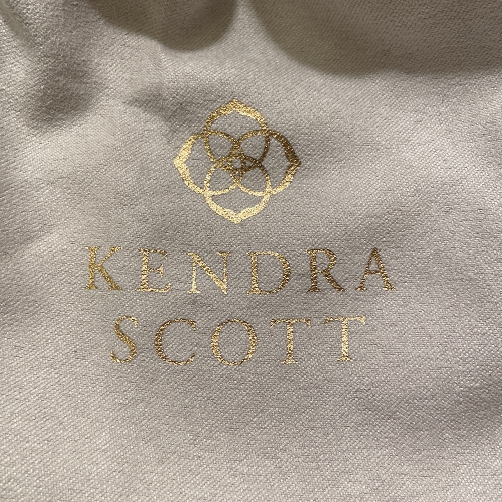 Kendra Scott Small Jewelry Dust Bag protective storage - Picture 3 of 3